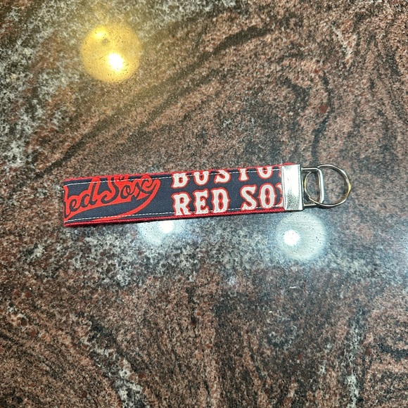 Handmade Boston Red Sox wristlet key fob keychain - Picture 1 of 3